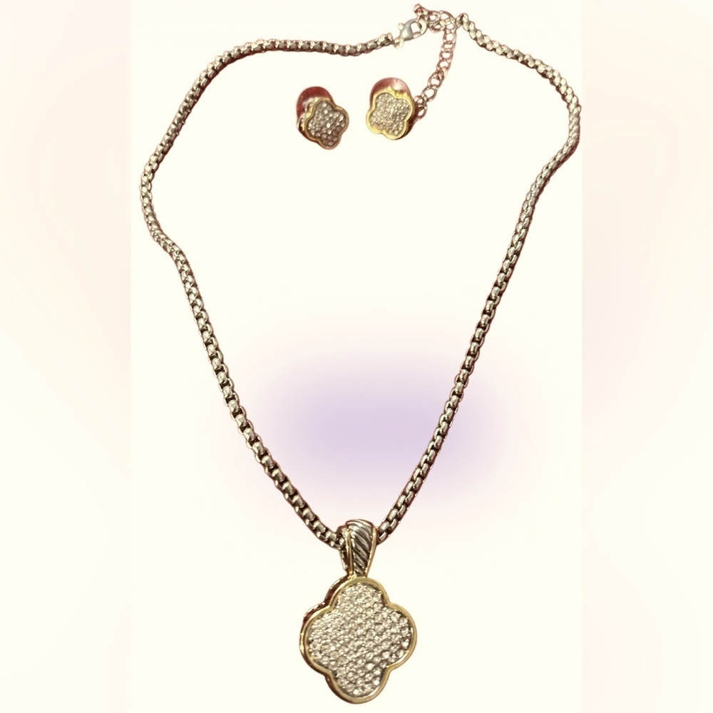Elegant Gold and Silver Clover bling Jewelry Set
